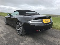 ASTON MARTIN DB9