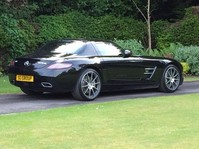 MERCEDES-BENZ SLS