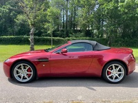 ASTON MARTIN VANTAGE