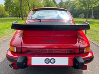 PORSCHE 911 CLASSIC